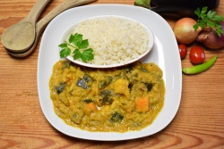 Indiase curry masala met witte rijst