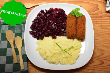 Groentekroket met bietjes en aardappelpuree, vegetarische maaltijd