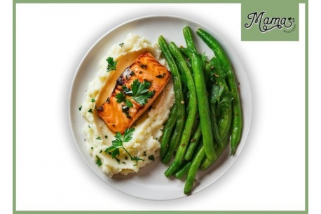 Mama's Zalmfilet met aardappelpuree, sperziebonen en knoflookboter